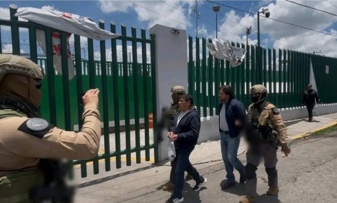 Detienen al presidente y tesorero de la Central de Abastos de Toluca
