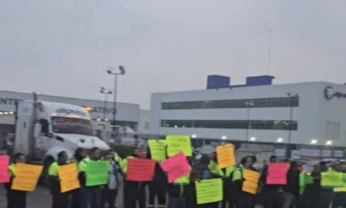Emprenden manifestaciones nuevamente empleados de Alpura