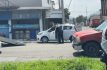 Encontronazo entre 2 autos termina en volcadura en Ecatepec