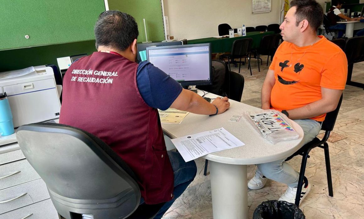 Extienden plazo para ponerte al día con tus placas en Edomex