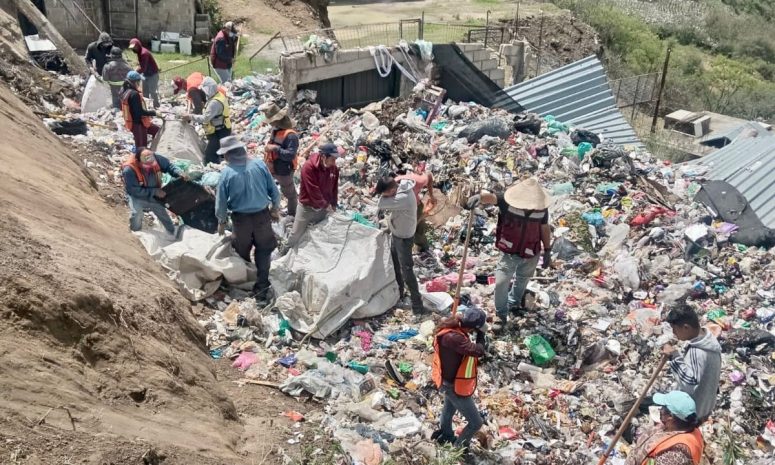 Responden con jornada emergente tras volcadura en Tepatlaxco