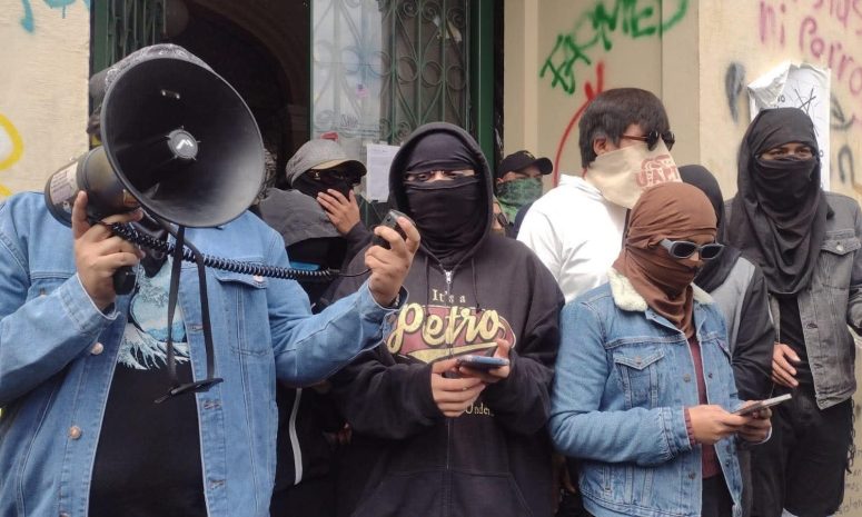 Rechazan suspensión de mesa de diálogo estudiantes de la UAEMex en paro