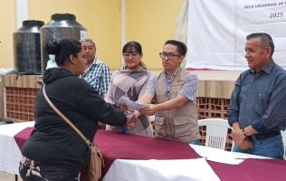 Impulsa beca “Rita Cetina” futuro educativo de jóvenes en Tlatlaya