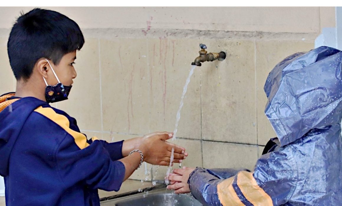 Incumplen orden judicial y entregan poca agua a alumnos de Ecatepec