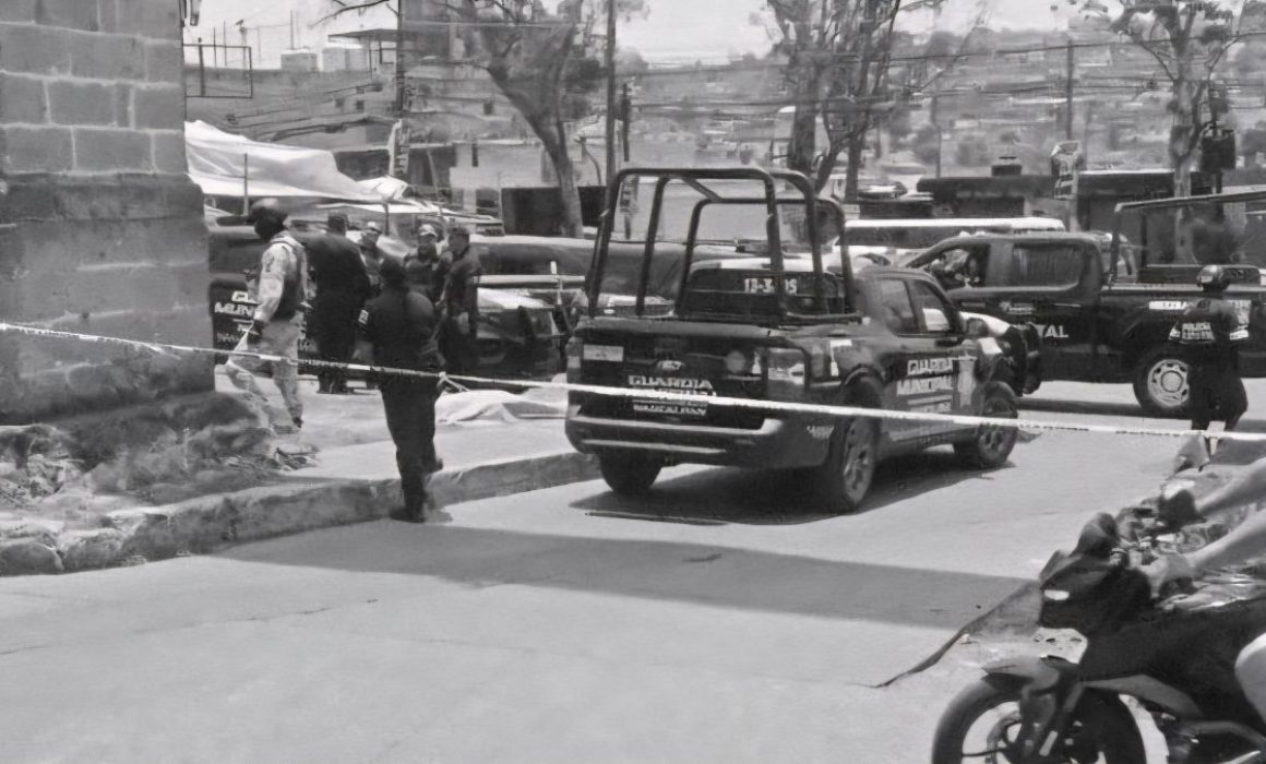 Muere hombre tras caída en estructura emblemática de Naucalpan