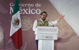 Olvida Zoé Robledo al Estado de México, ni sabanas les envía