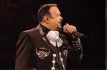 Pepe Aguilar se solidariza con migrantes