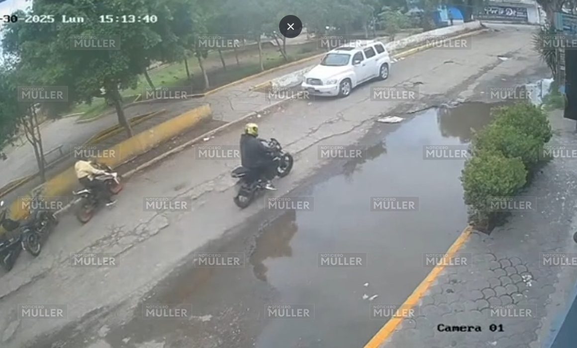 Roban motocicleta en Ecatepec