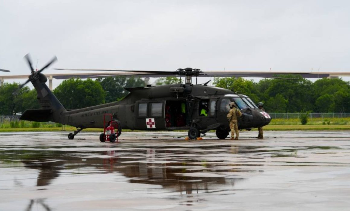 Superan las 100 muertes por inundaciones en Texas