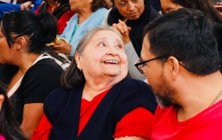Dan equipo para personas con discapacidad en Tlalnepantla