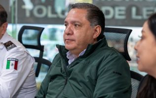 Todavía no hay quien se la miente, dice Ricardo Moreno
