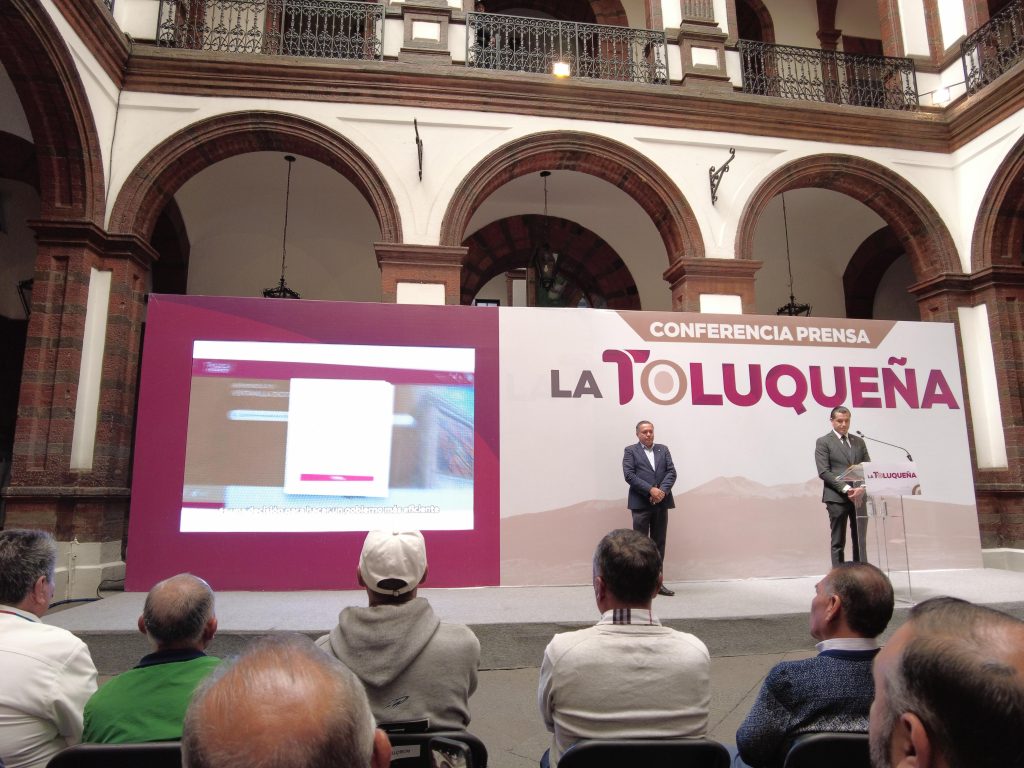 Lanzan en Toluca ventanilla digital para trámites administrativos
Crédito: Emiliano Caballero