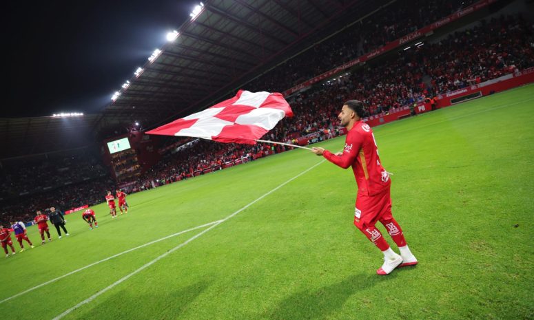 Abre Toluca a lo campeón