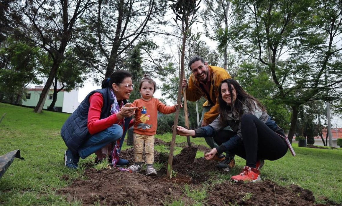 Refuerza Huixquilucan acciones de reforestación con participación ciudadana