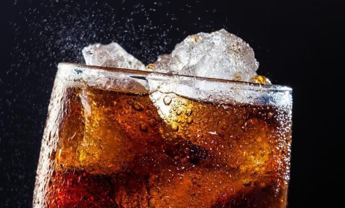 Alerta Edomex: combate consumo de refrescos que daña a la niñez