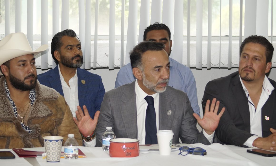 Anuncia Fernando Flores rehabilitación de vialidades en Metepec