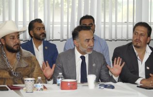 Anuncia Fernando Flores rehabilitación de vialidades en Metepec