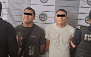 Caen en Nezahualcóyotl 2 hombres con droga y arma de fuego
