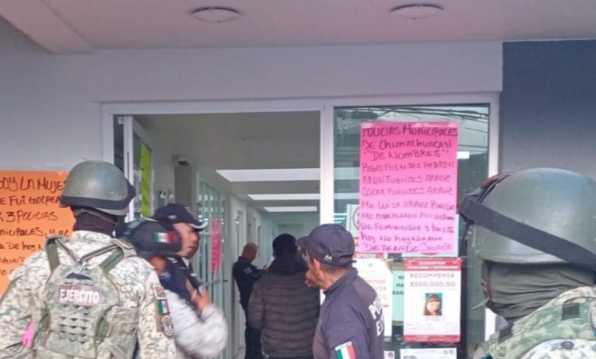 Exigen en Chimalhuacán arresto de policías por intento de feminicidio