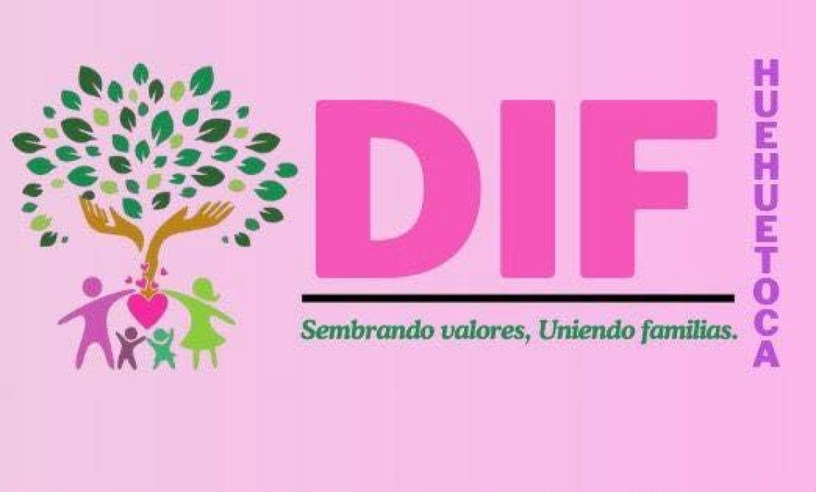 Choque de unidad médica contra transporte público cerca del DIF Municipal