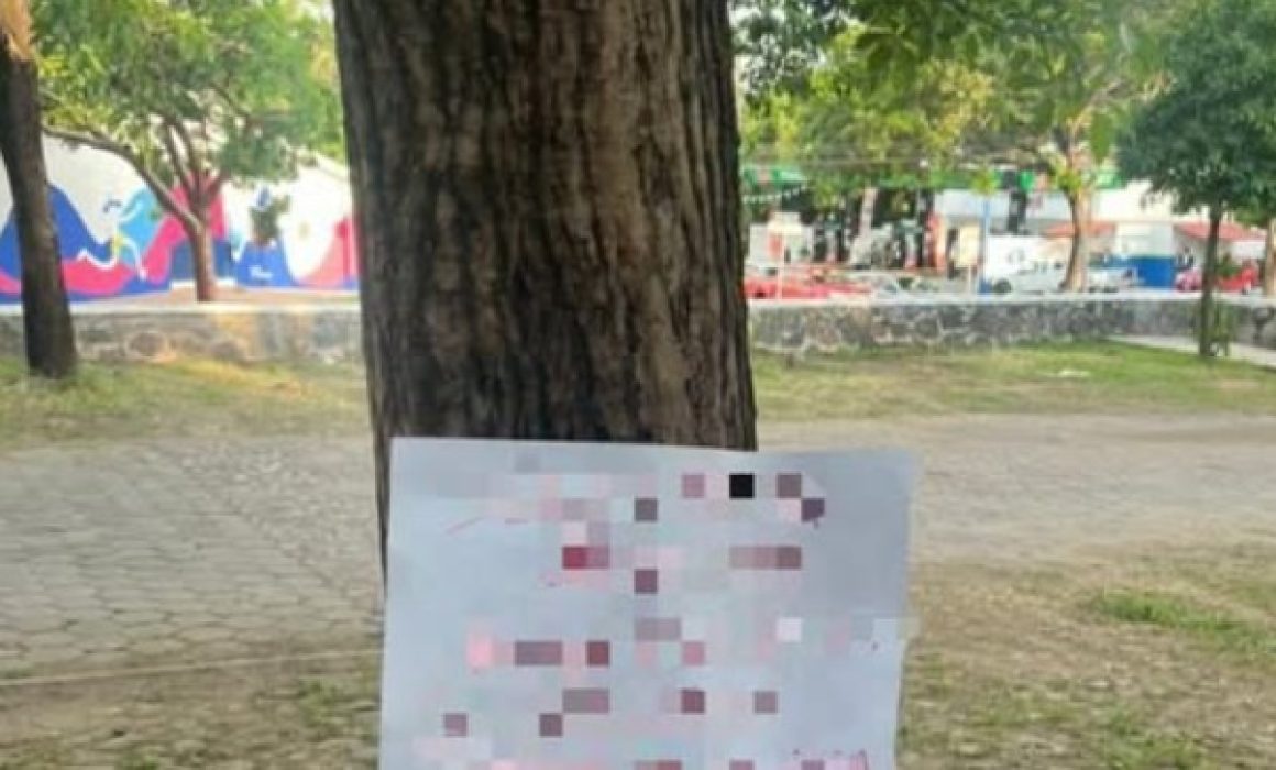 Dejan en árbol narcomensaje dedicado a grupo criminal en Ecatepec