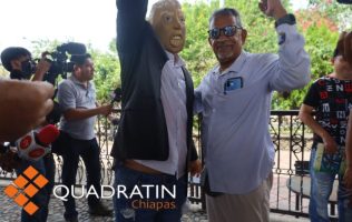 Detiene la FGR al activista Luis Villagrán