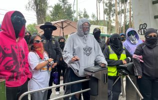 Discuten estudiantes anti paro con Enjambre Estudiantil de la UAEMéx