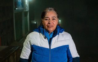 Enfrentan vecinos de Ixtapaluca la inseguridad con rondines nocturnos