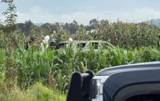 Era de CDMX hombre calcinado al interior de una camioneta en Toluca