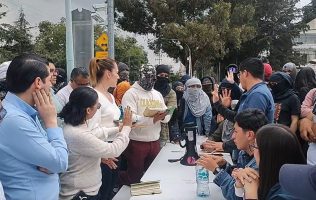 Explotan tensiones entre estudiantes y paristas de la UAEMéx