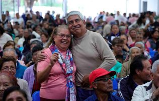 Fortalece Huixquilucan servicios para adultos mayores