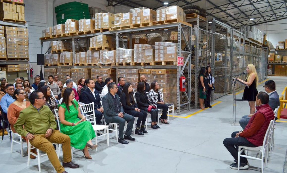 Gobierno mexiquense inaugura cámara fría para guardar 400 mil vacunas