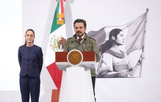 Juega sucio Zoé Robledo a espaldas de la presidenta Sheinbaum