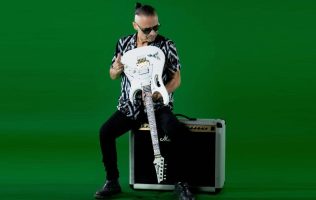 Lamentan estado de salud de Xava Drago, vocalista de Coda