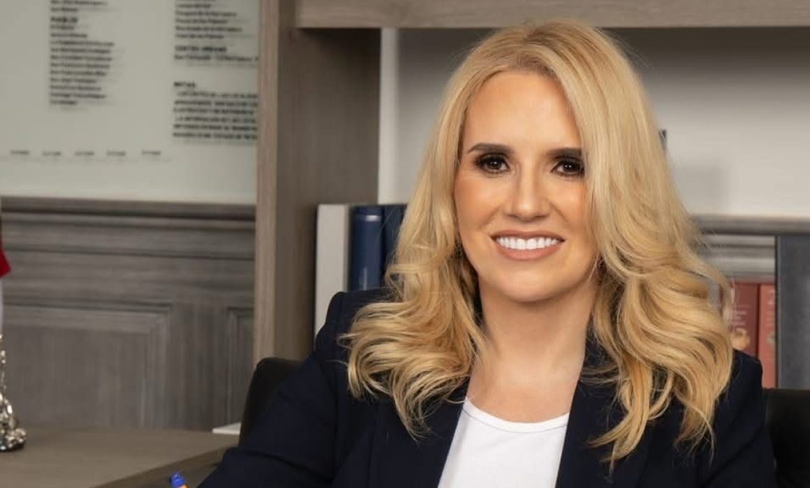 Mantiene Romina Contreras liderazgo en Huixquilucan