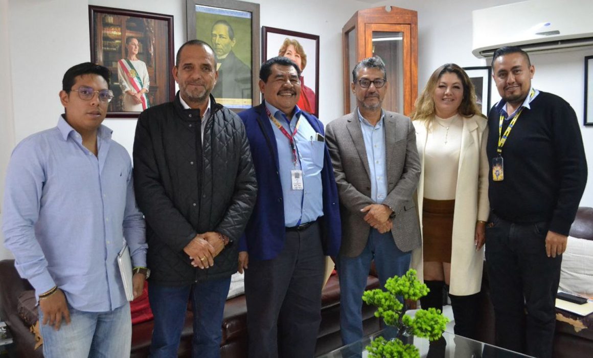 Mejoran en Teoloyucan los servicios de salud y la infraestructura educativa
