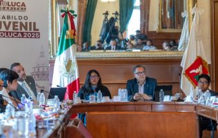 Participan jóvenes toluqueños en Primera Sesión de Cabildo Juvenil