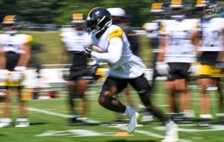 Podrán partidos de Pittsburgh Steelers escucharse por la radio