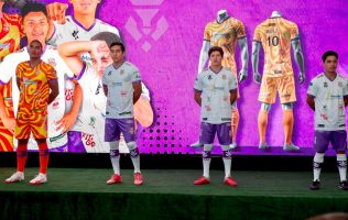 Presenta Fernando Flores Jersey de Artesanos de Metepec