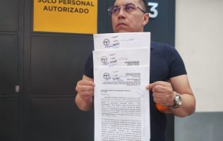 Presentan pruebas en contra de funcionaria de Texcoco ante Fiscalía
