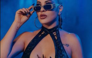 Propone Karly B mucha fiesta con su sencillo Mar & Alcohol