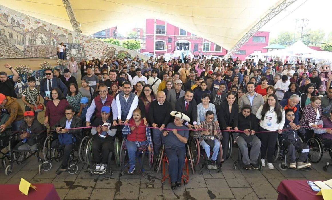 Realizan en Tlalnepantla feria laboral para personas con discapacidad