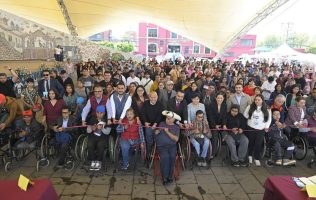 Realizan en Tlalnepantla feria laboral para personas con discapacidad