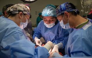 Realizan médicos primera procuración de órganos en Toluca2