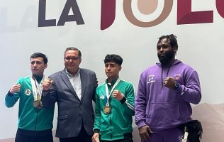 Reconocen a hermanos toluqueños campeones de boxeo