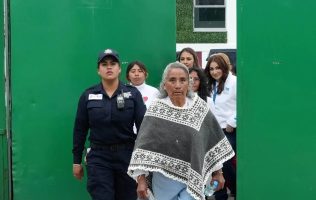 Reconocen justicia y liberan a mujer mazahua víctima de desigualdad