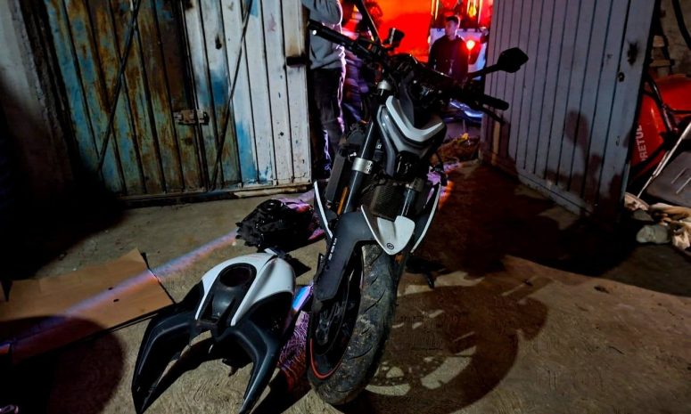 Recuperan moto robada con GPS y detienen a 2 en Valle de Chalco