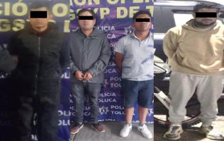 Recuperan motos robadas en Toluca; atrapan a 7 implicados