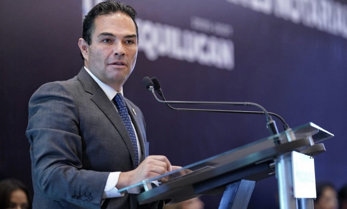 Refrenda Enrique Vargas su compromiso por Edomex desde el Senado