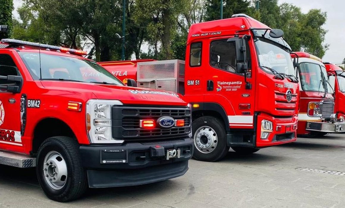 Refuerzan servicios de emergencia con nuevas unidades en Tlalnepantla